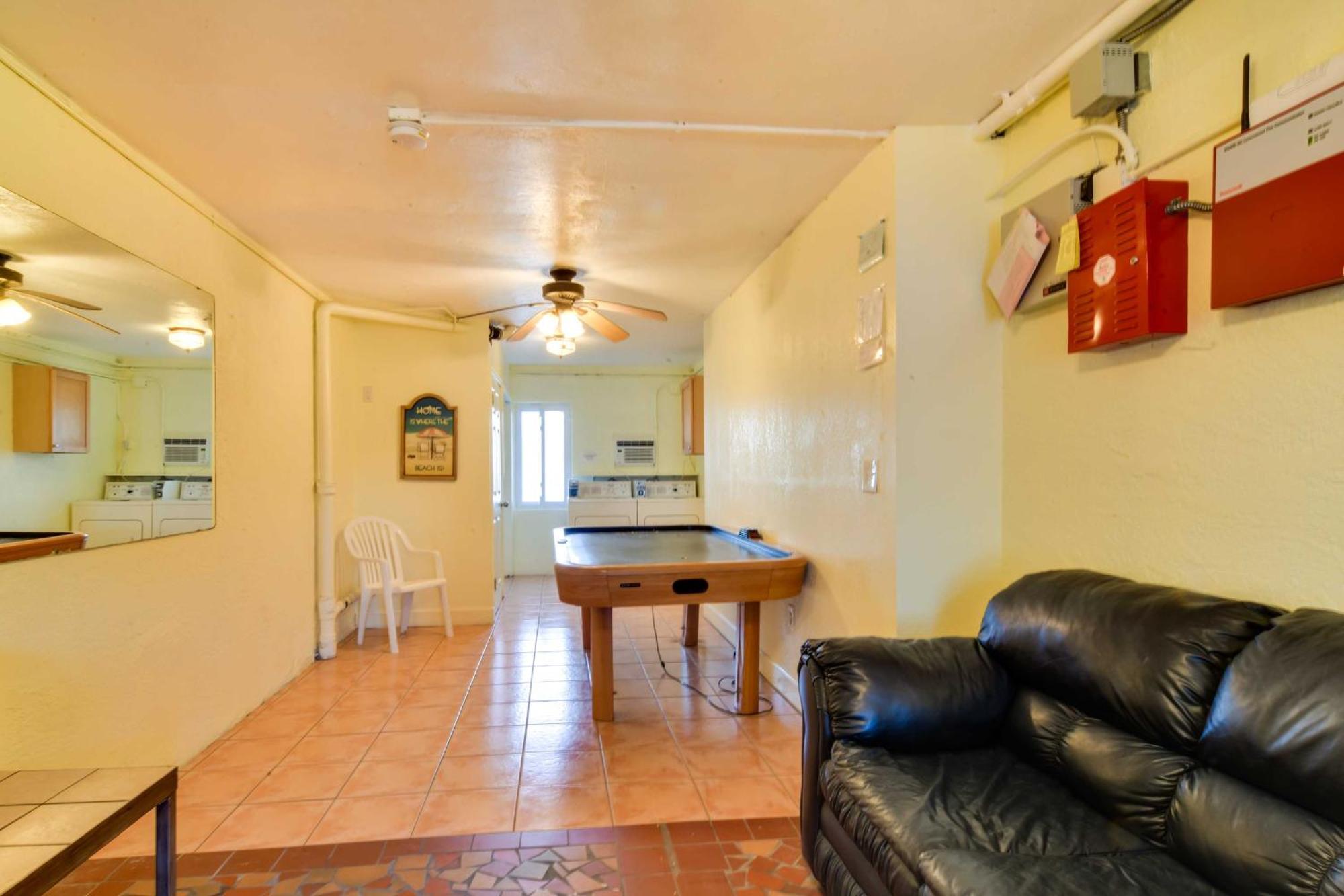 St Pete Beach Condo With Pool, 5 Min Walk To Beach! St. Pete Beach Exterior photo